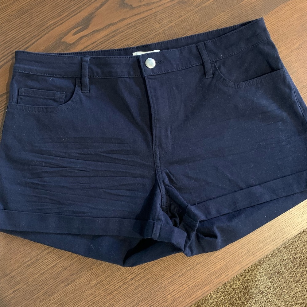 H&M size 12 navy shorts